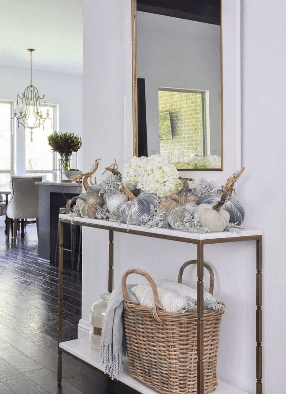 console-table-styling-fall-decor