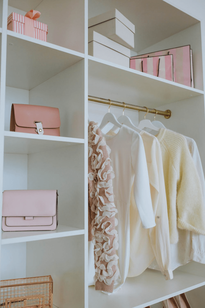 Step-by-Step-Guide-to-Declutter-Your-Home-how-to-declutter-a-closet