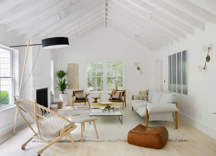 minimalist-white-living-room-how-to-find-your-style