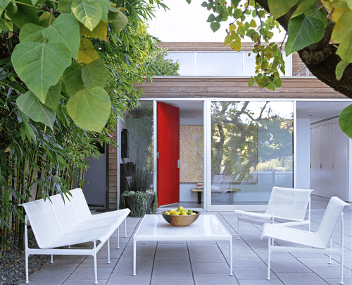 modern-metal-white-outdoor-furniture