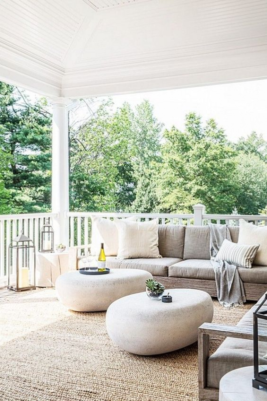 porch-with-modern-seating-and-accessories