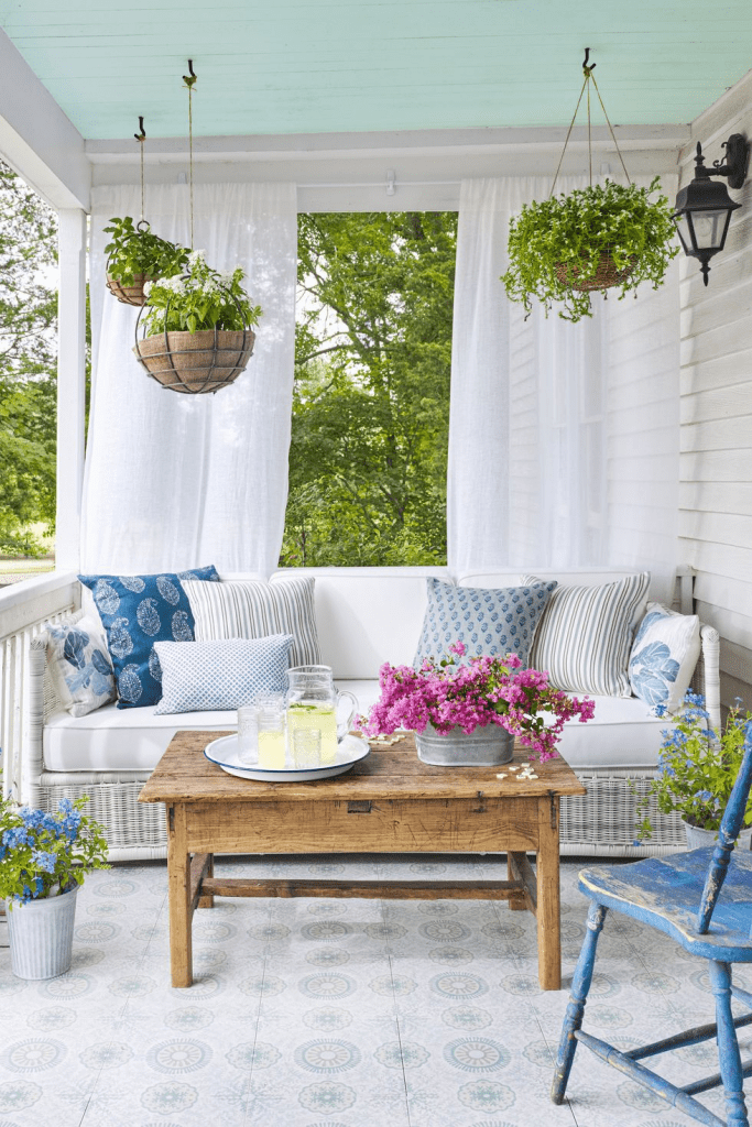 porch-with-white-bench-and-curtains-consider-the-size