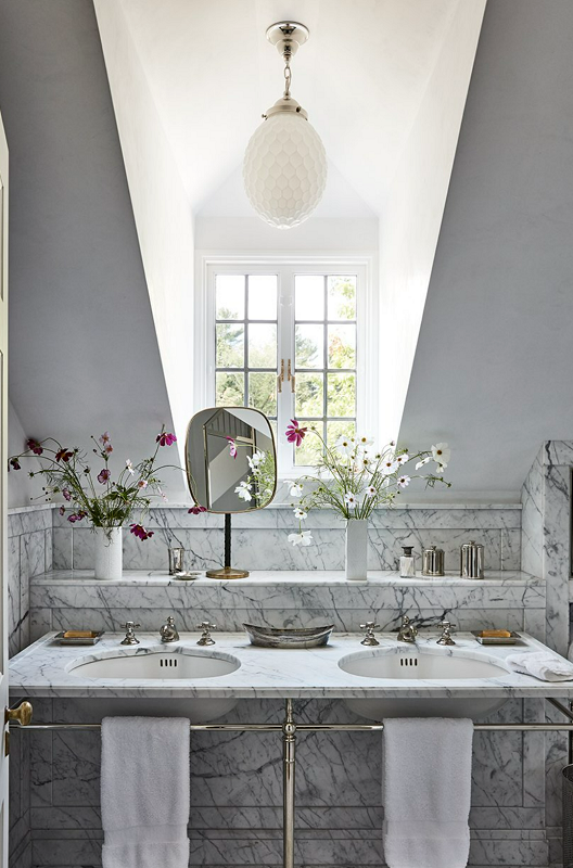 interior-design-photography-of-a-modern-all-marble-bathroom