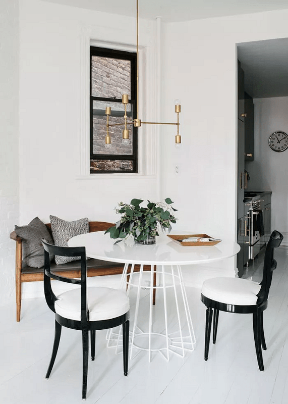 Designer’s-Tips-to-Decorate-Your-Rental-Without-Making-Permanent-Changes-cozy-rental-dining-room