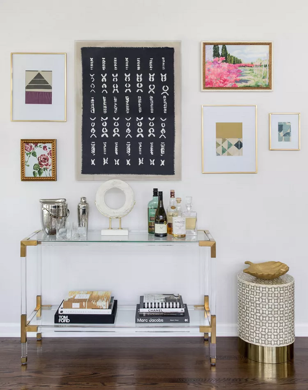 How-to-Decorate-Blank-Walls-for-Renters-how-to-create-a-statement-wall