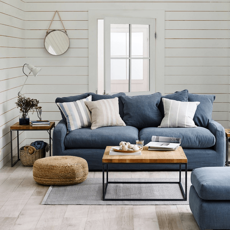 Decorating-a-living-room-with-shiplap-accent-wall