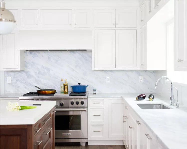 top-best-countertop-surfaces-to-elevate-your-kitchen-modern-kitchen-with-marble-countertops