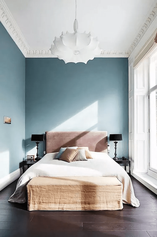 10-pro-tips-for-decorating-a-bedroom-blue-color-wall