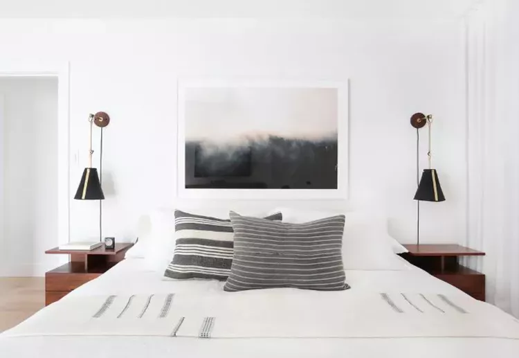 10-pro-tips-for-decorating-a-bedroom-how-to-layer-your-bed