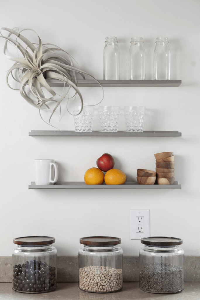 How-to-Reduce-Visual-Clutter-in-Your-Home-in-5-Easy-Steps-kitchen-open-shelves