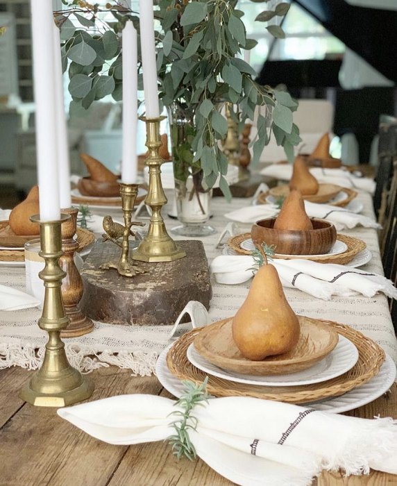 fall-table-setting-decoration-ideas-brass-candle-holders
